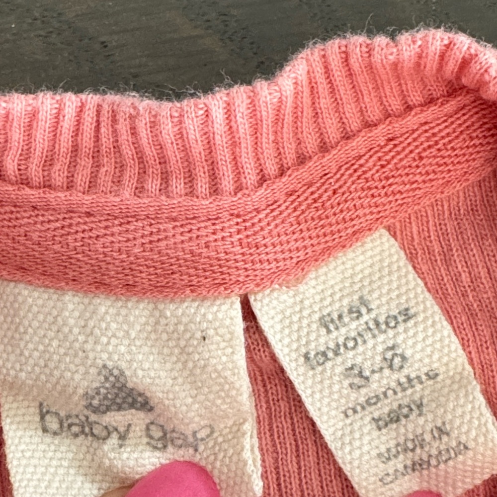 babyGAP Pink Ribbed & Ruffled Two-Way Zip One-Piece | 3-6 Months - Picture 5 of 6